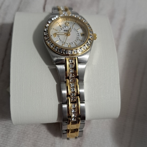 RELIC Watch Two Tone Clear Stones Needs a battery - Picture 4 of 10